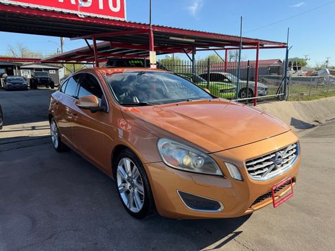 Used 2011 Volvo S60 T6 image 23