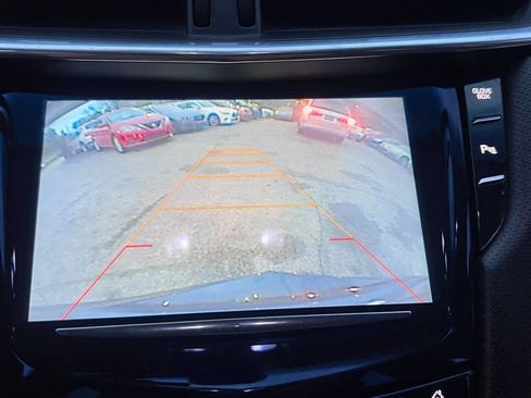 Used 2013 Cadillac XTS Luxury image 29