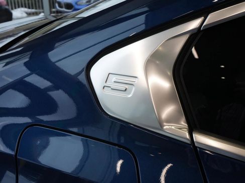 New 2026 BMW 530i xDrive 530i xDrive w/ Premium Package image 32