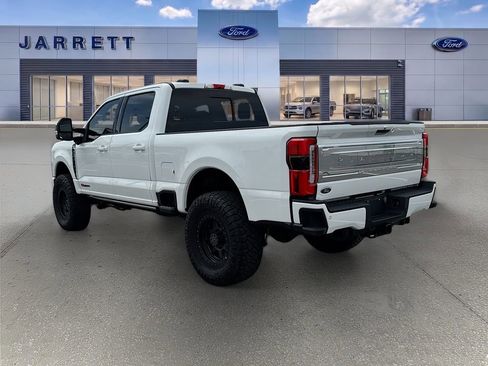 Used 2024 Ford F250 Platinum AWD/4WD image 3