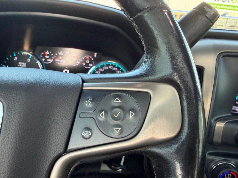 Used 2018 GMC Sierra 2500 Denali w/ Duramax Plus Package AWD/4WD image 12
