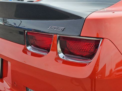 Used 2011 Chevrolet Camaro SS w/ RS Package image 11