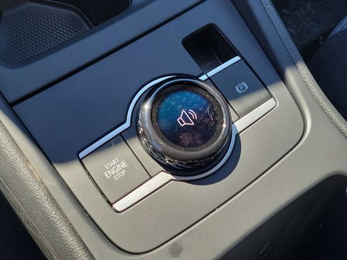 New 2026 Volkswagen Tiguan S image 19