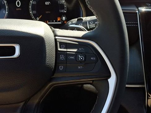 Used 2023 Jeep Grand Cherokee L Laredo AWD/4WD image 24