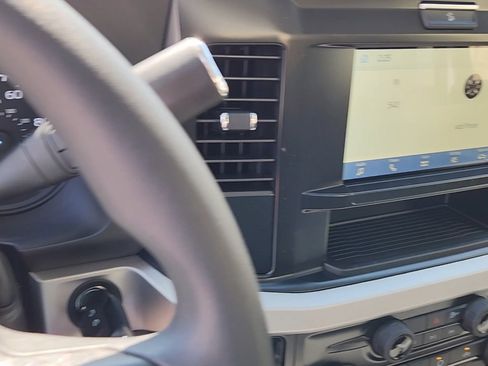 New 2025 Ford F250 XL w/ FX4 Off-Road Package image 24