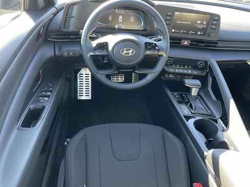 Used 2026 Hyundai Elantra SEL Sport w/ Cargo Package image 11