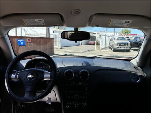 Used 2009 Chevrolet HHR LS image 10