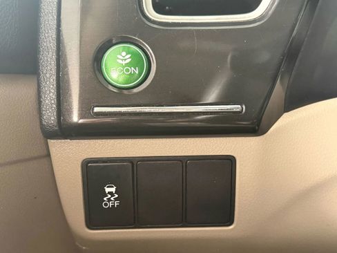 Used 2013 Honda Civic LX image 33