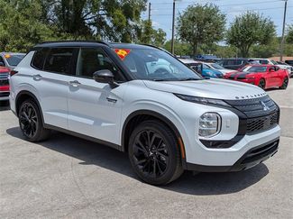 New 2025 Mitsubishi Outlander SEL Black Edition video 2