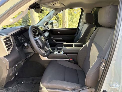 Used 2022 Toyota Tundra SR5 image 24