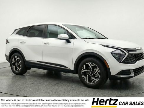Used 2025 Kia Sportage LX image 1