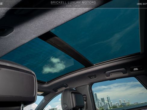 Used 2024 Porsche Macan image 27