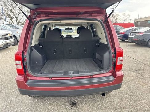 Used 2017 Jeep Patriot Sport w/ Power Value Group FWD image 14