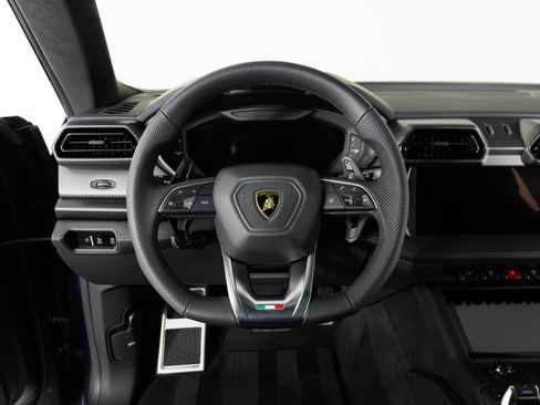 Used 2025 Lamborghini Urus Performante AWD/4WD image 19