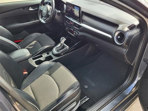 Used 2023 Kia Forte GT-Line w/ GT-Line Technology Package image 21