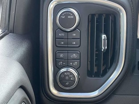 Used 2022 GMC Sierra 3500 Denali w/ Denali Ultimate Package AWD/4WD image 19