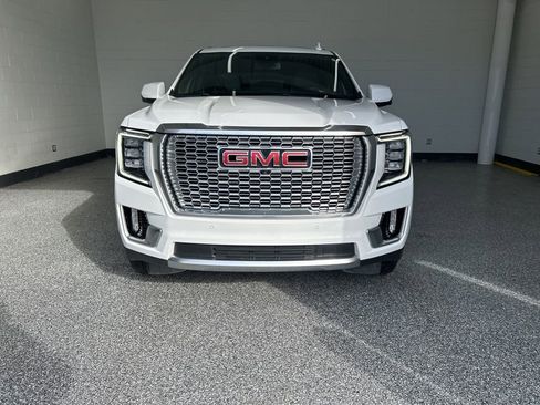 Used 2024 GMC Yukon XL Denali image 7