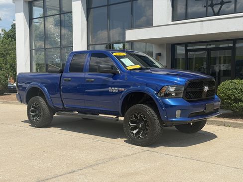 Used 2014 RAM 1500 Express AWD/4WD image 2