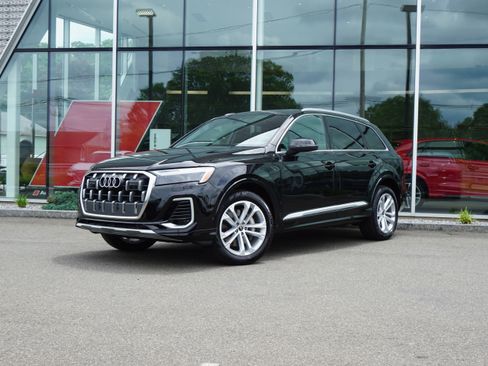 Certified 2025 Audi Q7 3.0T Premium Plus image 1