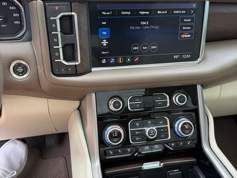 Used 2021 GMC Yukon Denali RWD image 18
