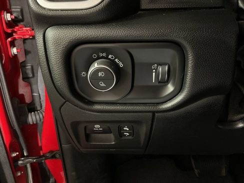 Used 2020 RAM 1500 Big Horn image 26