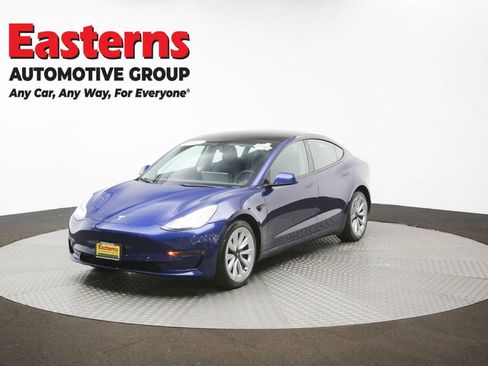 Used 2022 Tesla Model 3 Standard Range image 53