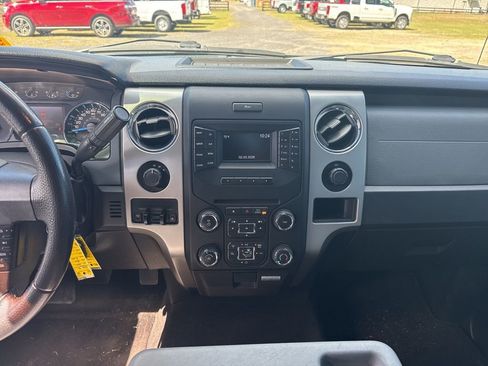 Used 2014 Ford F150 XLT w/ Equipment Group 302A Luxury image 11