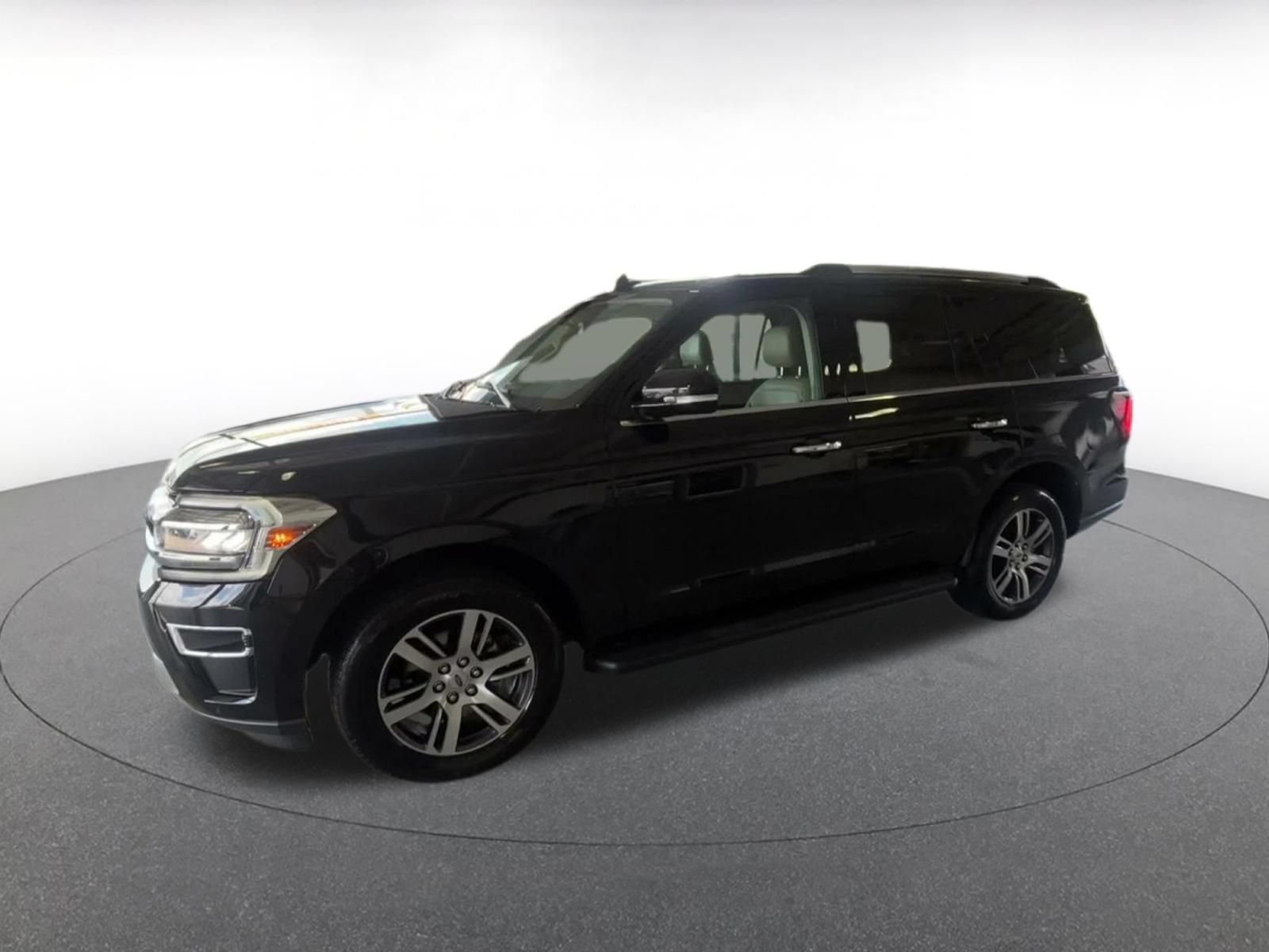 Used 2024 Ford Expedition Limited RWD image 7