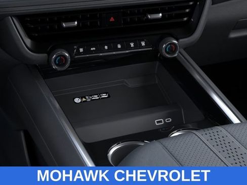 New 2026 Chevrolet Suburban High Country AWD/4WD image 23