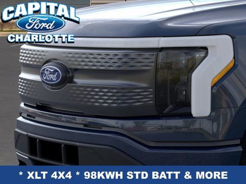 New 2025 Ford F150 Lightning XLT image 18