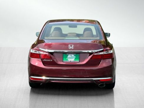 Used 2017 Honda Accord LX image 5