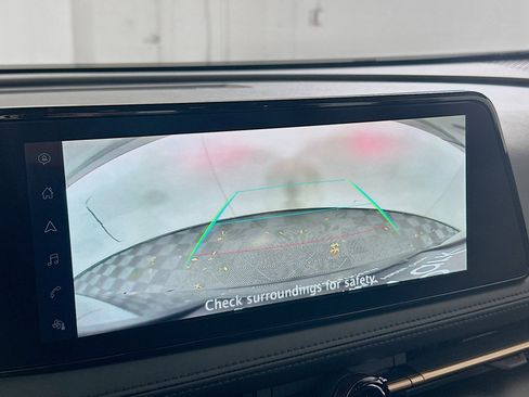 Used 2023 Nissan Ariya FWD image 23