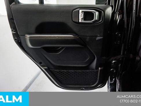Used 2025 Jeep Wrangler Unlimited Sahara AWD/4WD image 47