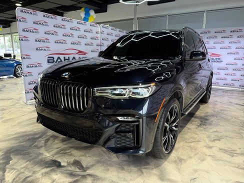 Used 2022 BMW X7 xDrive40i w/ M Sport Package AWD/4WD image 2