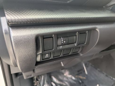 Used 2017 Subaru Impreza 2.0i AWD/4WD image 14