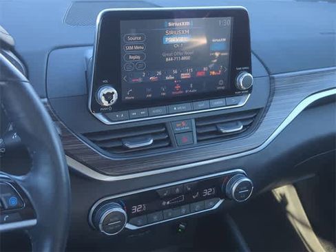 Used 2022 Nissan Altima 2.5 Platinum image 29
