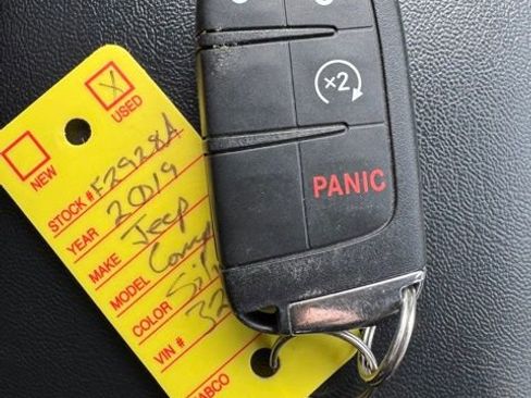 Used 2019 Jeep Compass Limited image 37