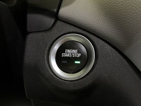 Used 2020 Chevrolet Equinox LS AWD/4WD image 19