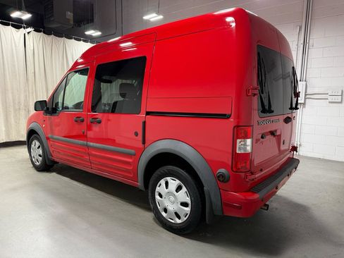 Used 2010 Ford Transit Connect XLT image 5