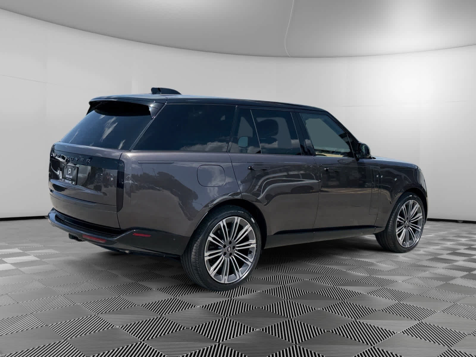 Used 2025 Land Rover Range Rover SE AWD/4WD image 5