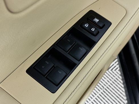 Used 2015 Lexus ES 300h Hybrid image 18