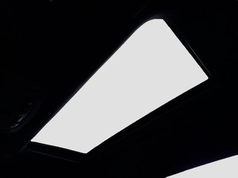 Used 2018 INFINITI Q60 3.0t Luxe w/ Sensory Package 3.0T Luxe image 15