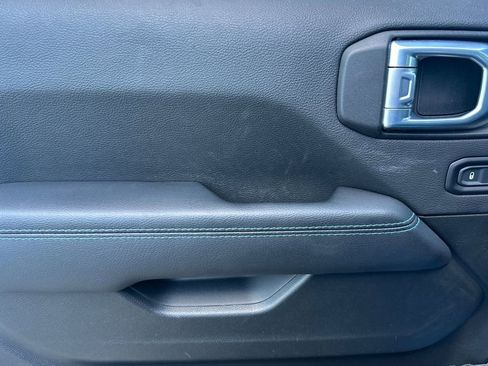 Used 2021 Jeep Wrangler Unlimited Rubicon 4xe w/ Cold Weather Group image 10