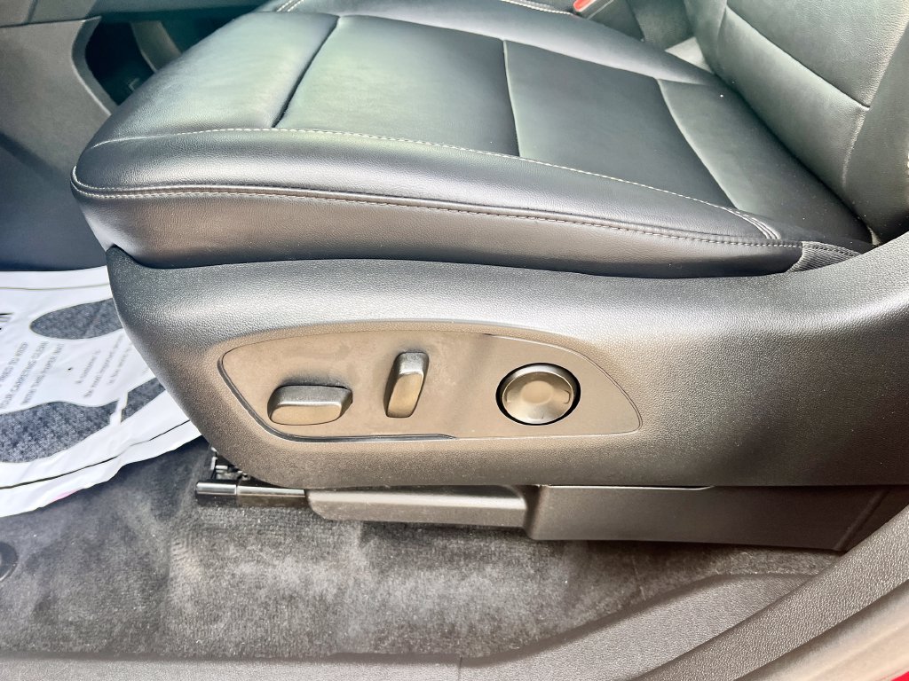 Used 2024 GMC Acadia Elevation w/ Super Cruise Package FWD image 16