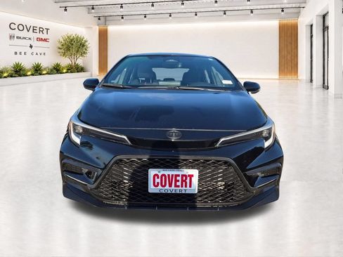 Used 2023 Toyota Corolla SE FWD image 3
