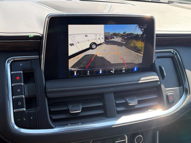 Used 2024 Chevrolet Tahoe Premier w/ Premium Package AWD/4WD image 3