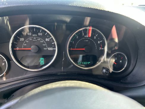 Used 2015 Jeep Wrangler Sahara w/ Dual Top Group AWD/4WD image 5