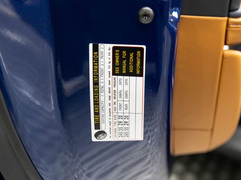 Used 2025 Ferrari Roma Spider image 21