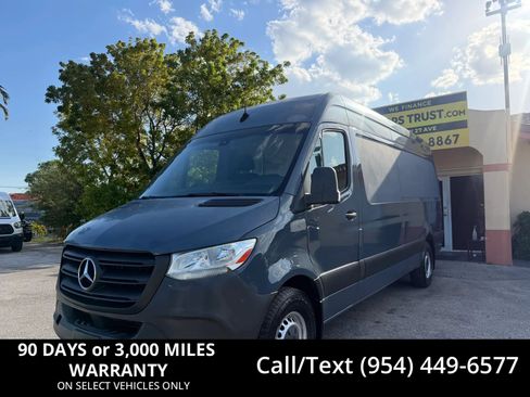 Used 2019 Mercedes-Benz Sprinter 170 image 1