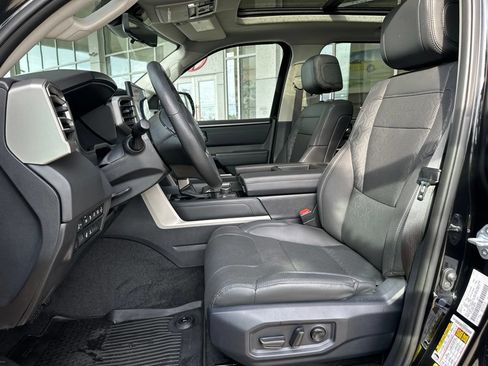 Used 2024 Toyota Tundra Limited AWD/4WD image 11